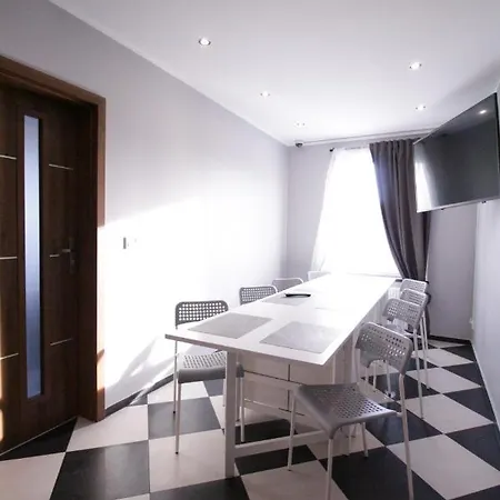 Cheap Hostel 2 אכסניה גדינייה