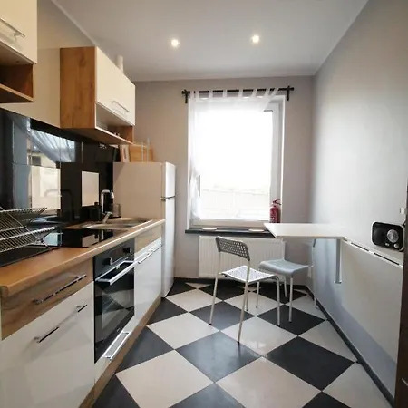 Cheap Hostel 2 *